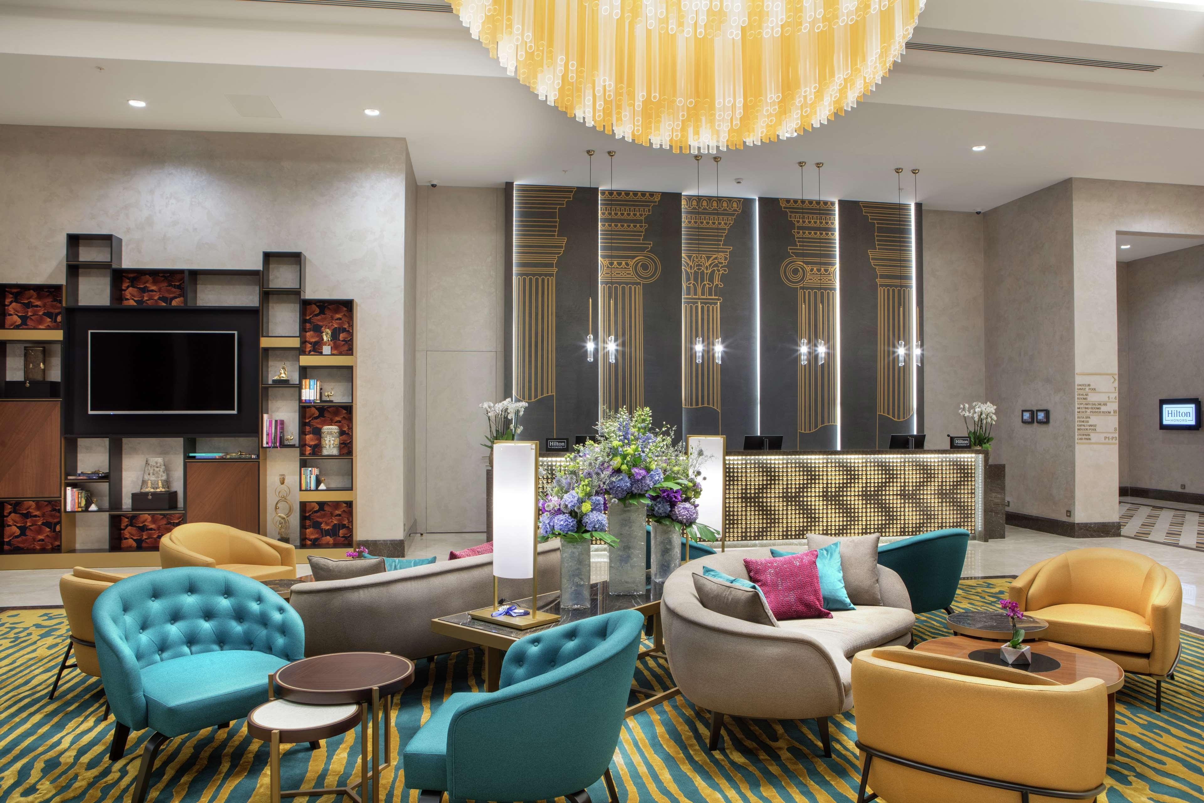 Doubletree By Hilton Antalya City Centre Экстерьер фото Lobby