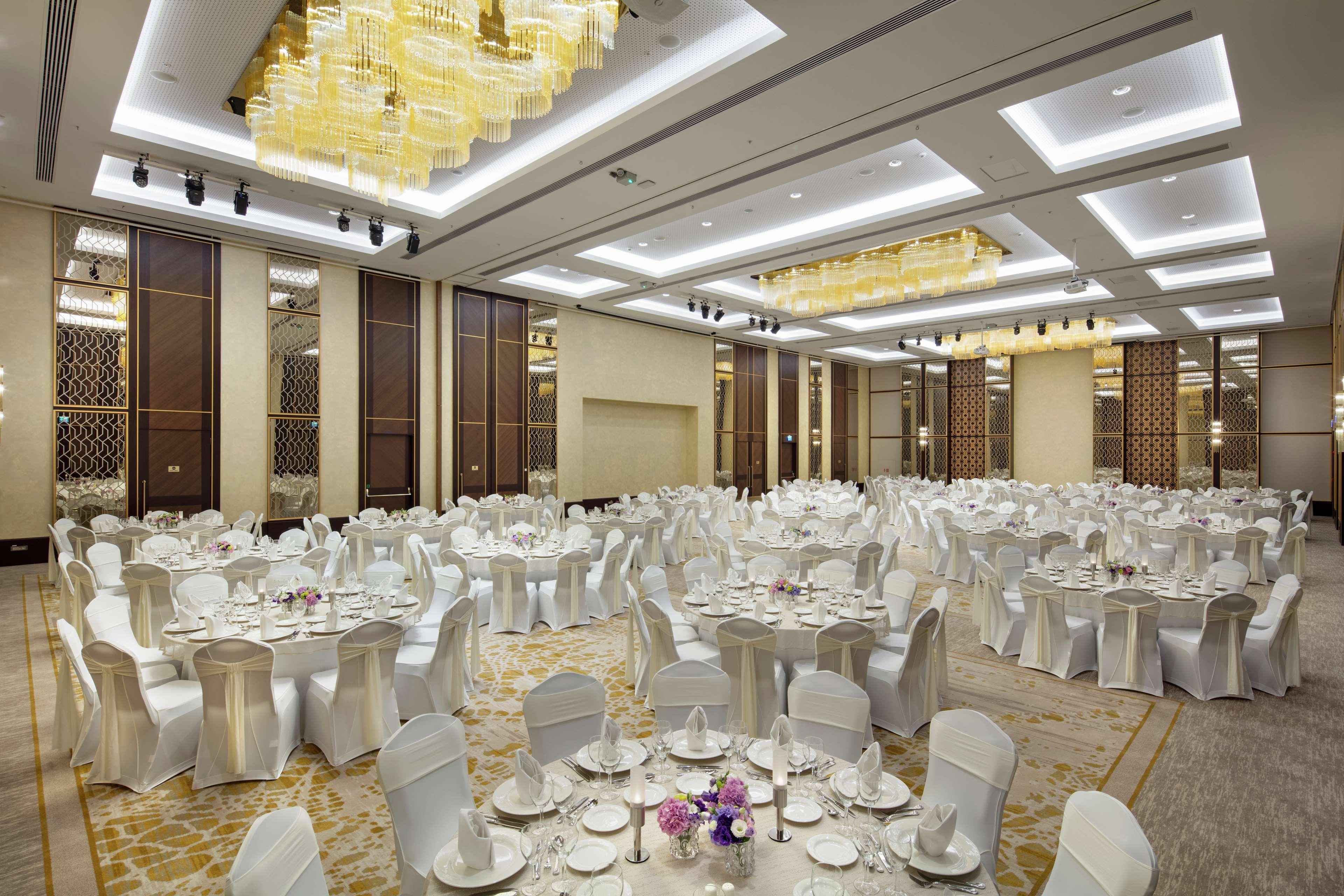 Doubletree By Hilton Antalya City Centre Экстерьер фото The Grand Ballroom